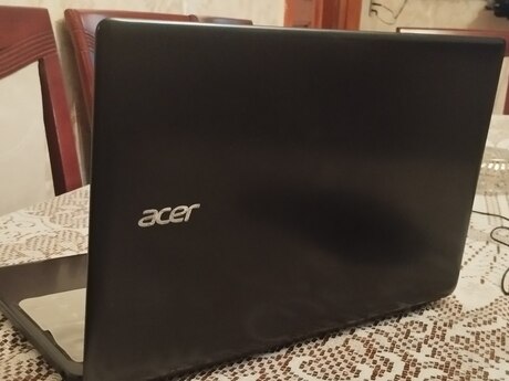 Noutbuk Acer