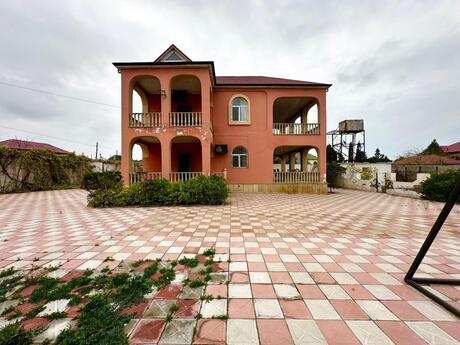 4 rooms · 250 m² · floor 1/1, Pirşağı