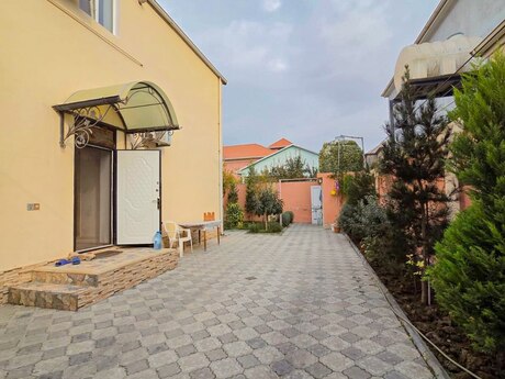 Həyət evi, Şağan qəs. Həyət evi, Şağan qəs.