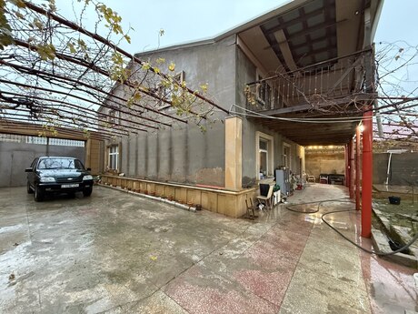 6 otaqlı ev, 200 m², Qobu, 119 000 AZN