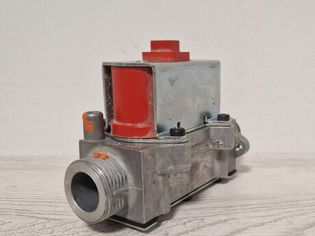 İmmergas kombinin qaz klapanı