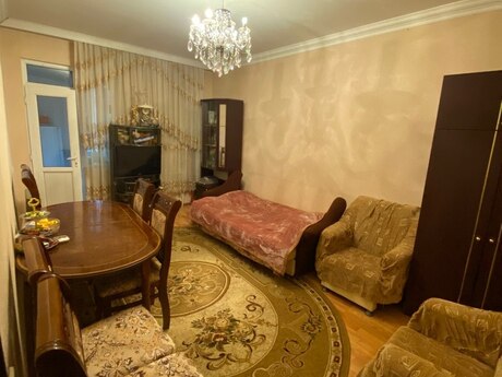 3-otaqlı mənzil, M.Əcəmi m., 60 m²