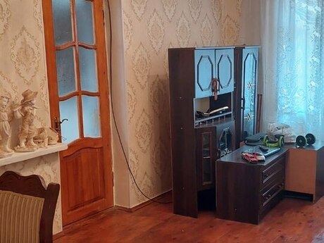Bakıxanovda 3 otaqlı köhnə tikili mənzil satılır, 65 m², 155 000 AZN, şəkil 2 / 10