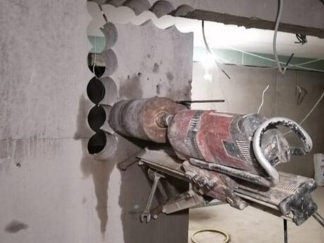 Beton kəsən aparat