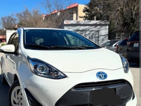 Toyota Aqua icarəsi
