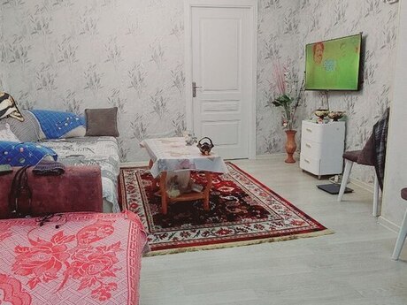 Səbaildə 2 otaqlı həyət evi satılır, 60 m², 63 000 AZN, şəkil 2 / 11