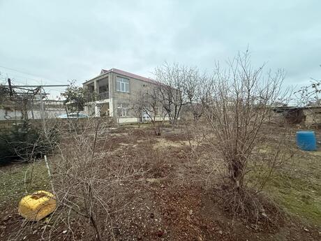 8 otaq · 220 m² · 1/1 mərtəbə, Saray
