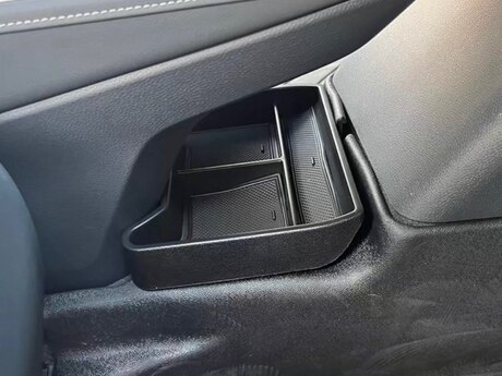 Volkswagen Id 4 dirsəkaltı orqanayzeri