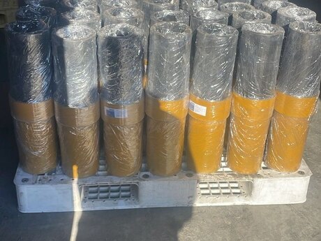 PE metal keçid