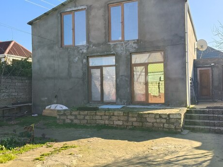 6 otaq · 200 m²