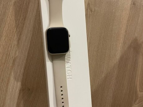 Apple Watch Series 8 Aluminum Cellular Starlight 45mm