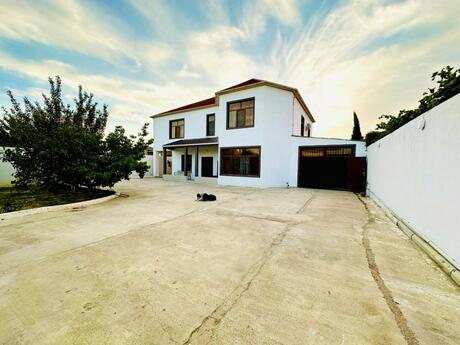 6 otaq · 220 m²
