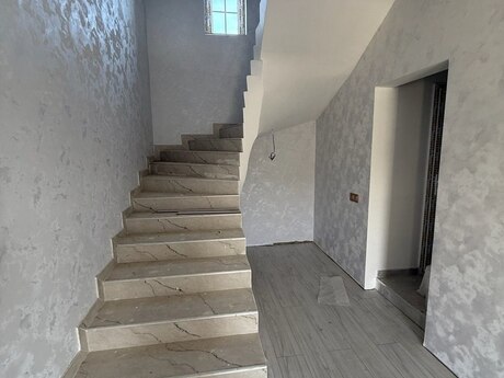 Hökməlidə 6 otaqlı həyət evi satılır, 180 m², 45 000 AZN, şəkil 2 / 12