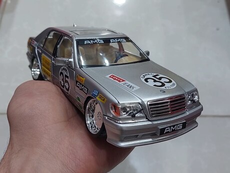 Mercedes W140 320SEL (1/24)