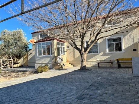 6 otaq · 280 m²
