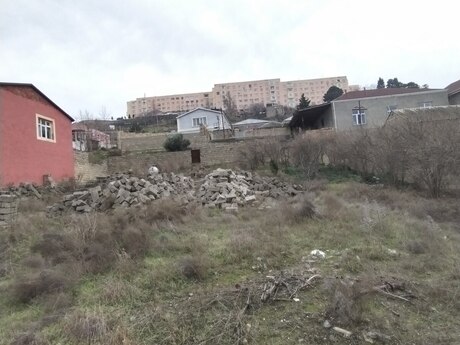 8 sot torpaq sahəsi, Qaraçuxur qəs.
