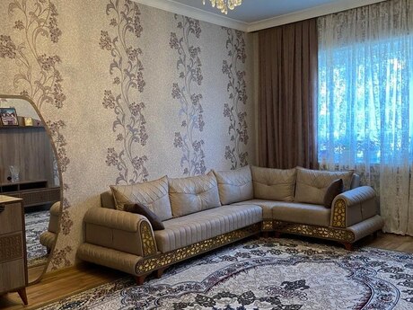 4 rooms · 200 m²