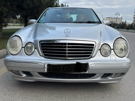 Mercedes E 270, 2000 il