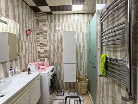 Qurtuluş 93 kompleksində 3 otaqlı yeni tikili mənzil satılır, 96 m², 149 000 AZN, şəkil 2 / 11