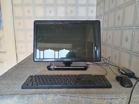 Masaüstü kompüter GRUNDİG LCD 