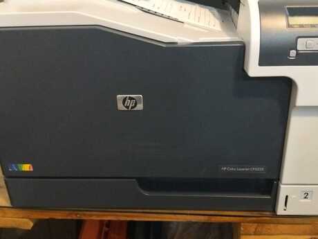 HP Color LaserJet CP5225 printeri HP Color LaserJet CP5225 printeri
