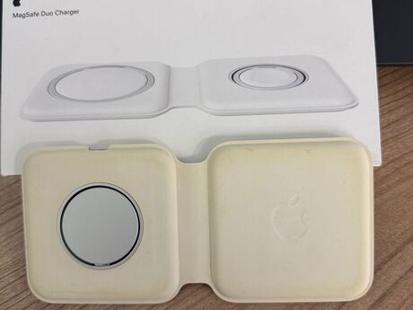 Apple Magsafe Duo Charger