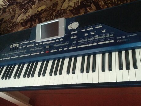 Sintezator Korg PA 800
