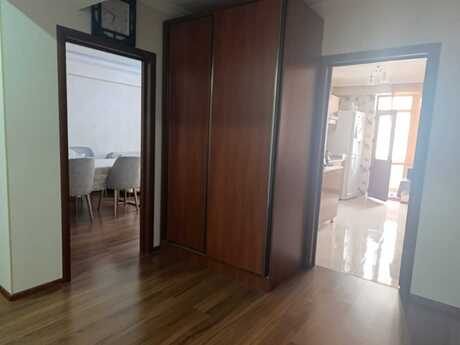 Bakmildə 3 otaqlı yeni tikili mənzil satılır, 110 m², 298 500 AZN, şəkil 2 / 12