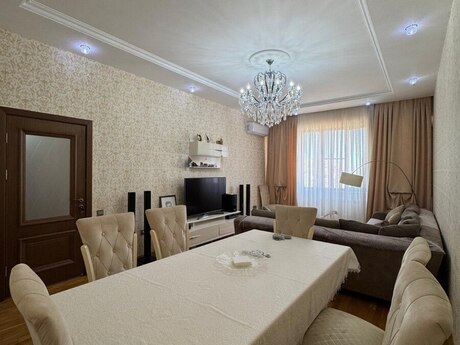 Kristal Abşeron Bayıl kompleksində 2 otaqlı yeni tikili mənzil satılır, 70 m², 215 000 AZN, şəkil 2 / 12
