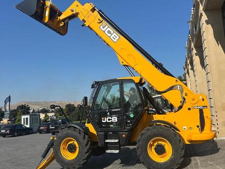 Teleskopik yükləyici "JCB 540-170", 2024 il