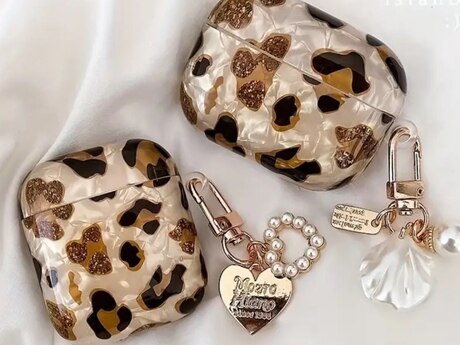AirPods case AirPods case
