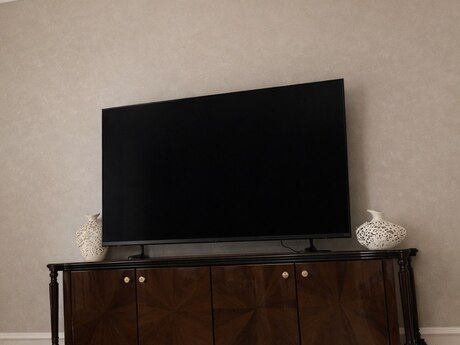 Televizor Samsung 65″ Crystal UHD 4K Smart TV 65DU7100UXCE