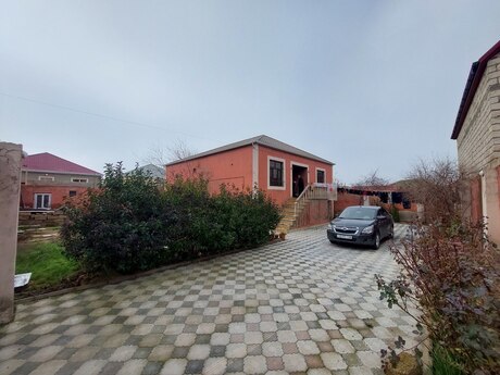 4 rooms · 400 m² · floor 1/1, Hövsan