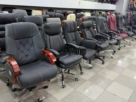 Ofis kresloları və mebelləri