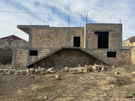 Hökməlidə 6 otaqlı həyət evi satılır, 200 m², 65 000 AZN, şəkil 2 / 10