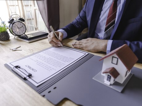 Daşınmaz əmlak agenti/ makler işi axtarıram