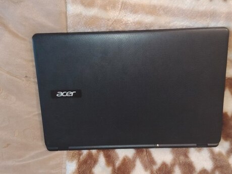 Noutbuk Acer