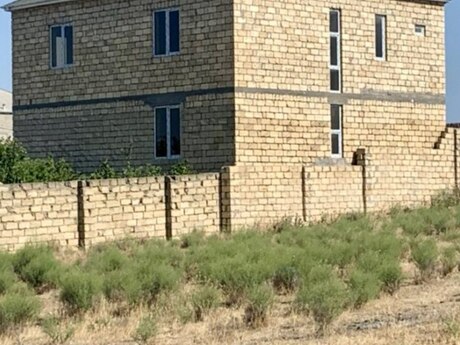 5 otaq · 240 m²