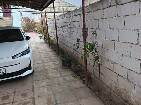 Sarayda 8 otaqlı həyət evi satılır, 250 m², 139 000 AZN, şəkil 2 / 12