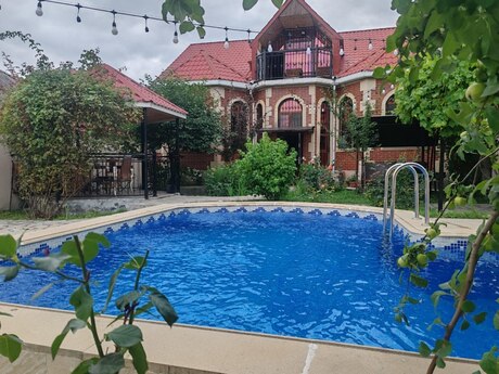 Villa, Qəbələ r.