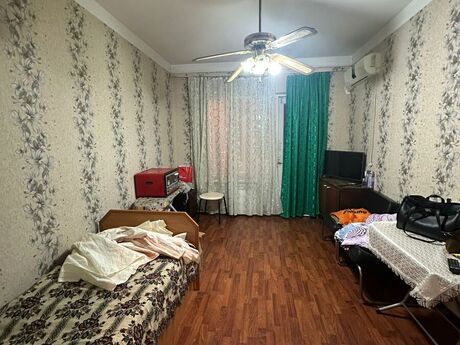 8-ci mikrorayonda 5 otaqlı köhnə tikili mənzil satılır, 125 m², 259 000 AZN, şəkil 3 / 12