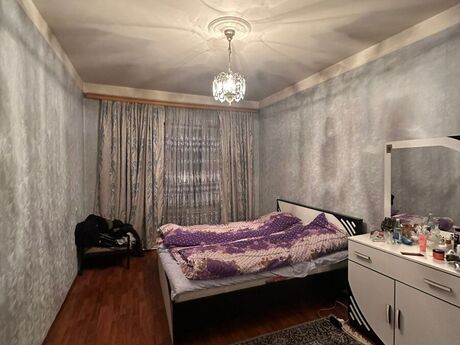 8-ci mikrorayonda 5 otaqlı köhnə tikili mənzil satılır, 125 m², 259 000 AZN, şəkil 5 / 12