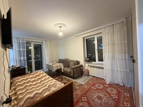 Продаётся 1-комнатная квартира в старом фонде, Bakıxanov, 35 м², 109 000 AZN, фото 2 / 12