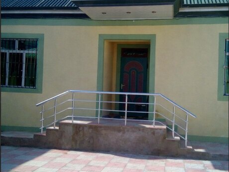 4 otaq · 350 m²