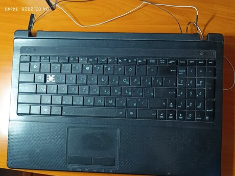 Noutbuk Asus 