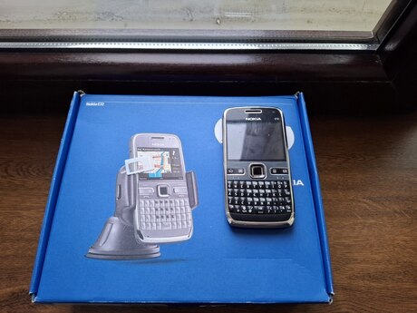 Nokia E72 Zodium Black