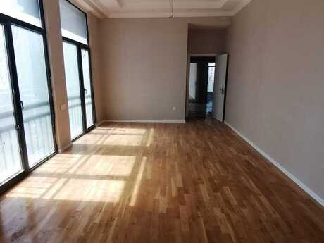 4 otaq · 147 m² · 4/16 mərtəbə, Whitestone Towers