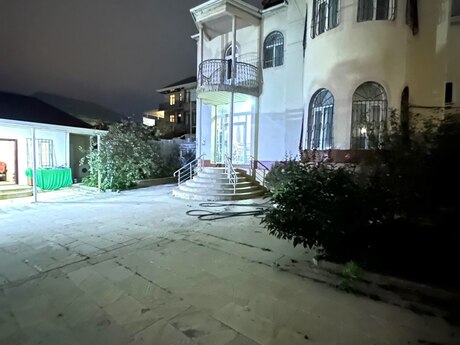 8-room house for sale in Xocəsən, 300 m², 288 000 AZN, photo 3 / 12