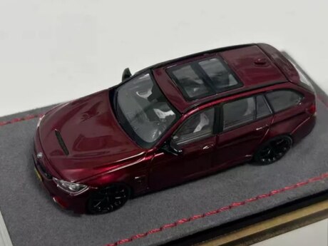 BMW M3 F81 cs. 1:64 diecast modeli