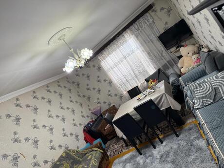 Həyət evi, İncəsənət küç. Həyət evi, İncəsənət küç.
